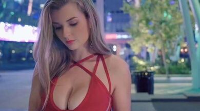 『中字』想放松一下吗？肥臀粉逼大洋马帮你射出来